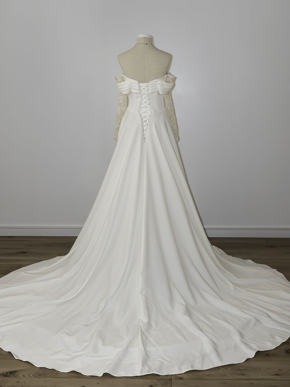 Robe de mariée Halo de dos