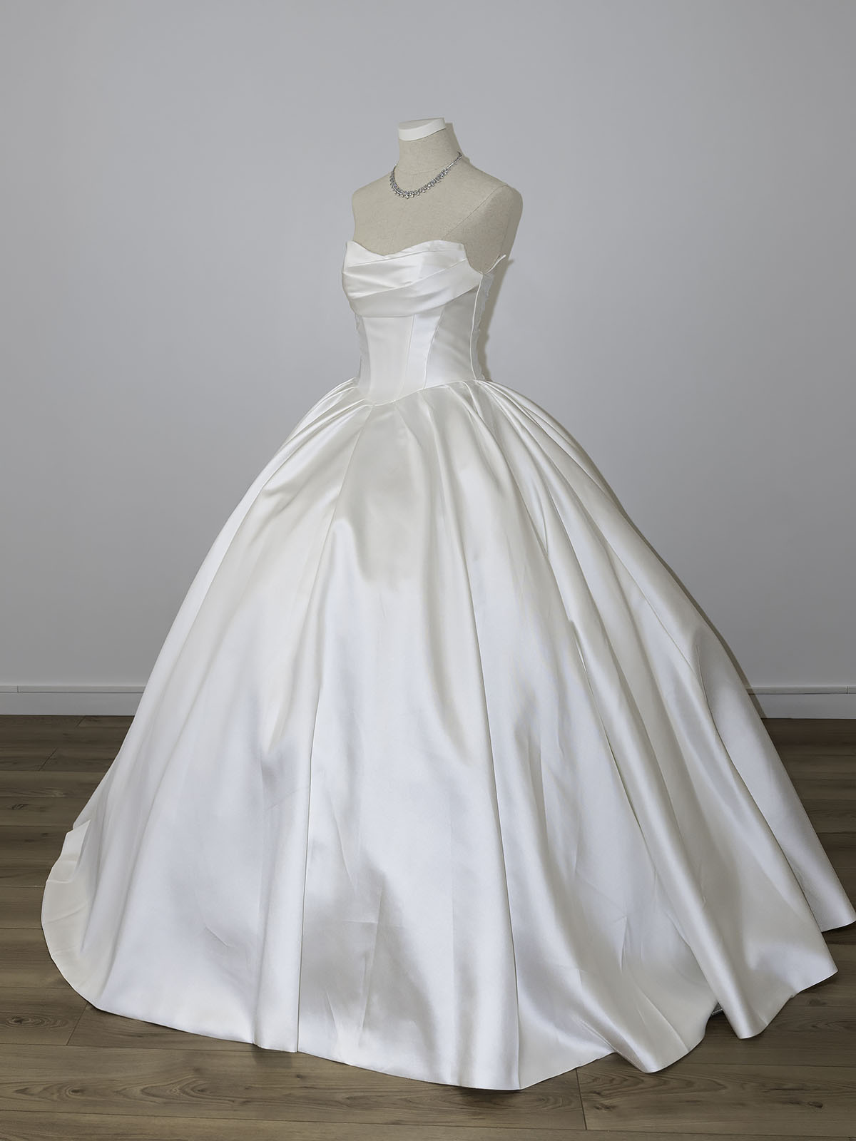 Robe de mariée Ivoire avec jupon