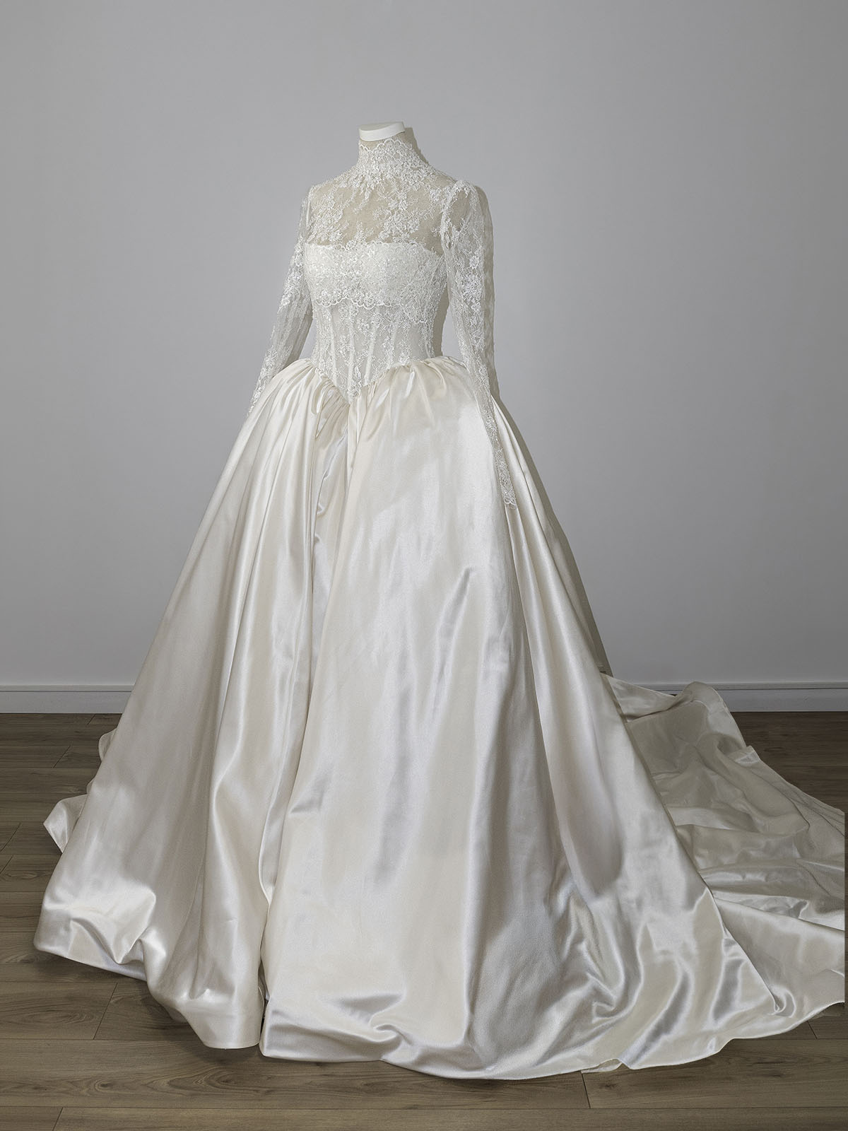 Robe de mariée Héra avec manches