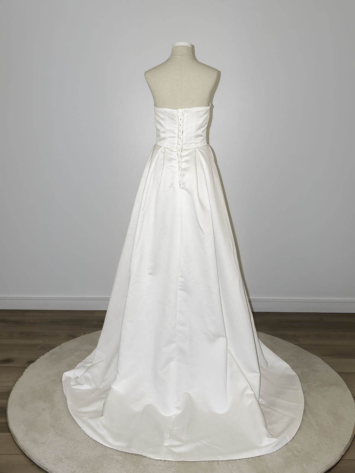 Robe de mariée Neige de dos